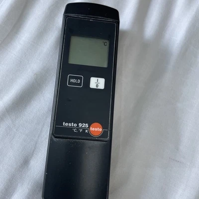 Messgerät Testo 925 Temperaturmessgerät Digital Thermometer  - Bild 1 von 3