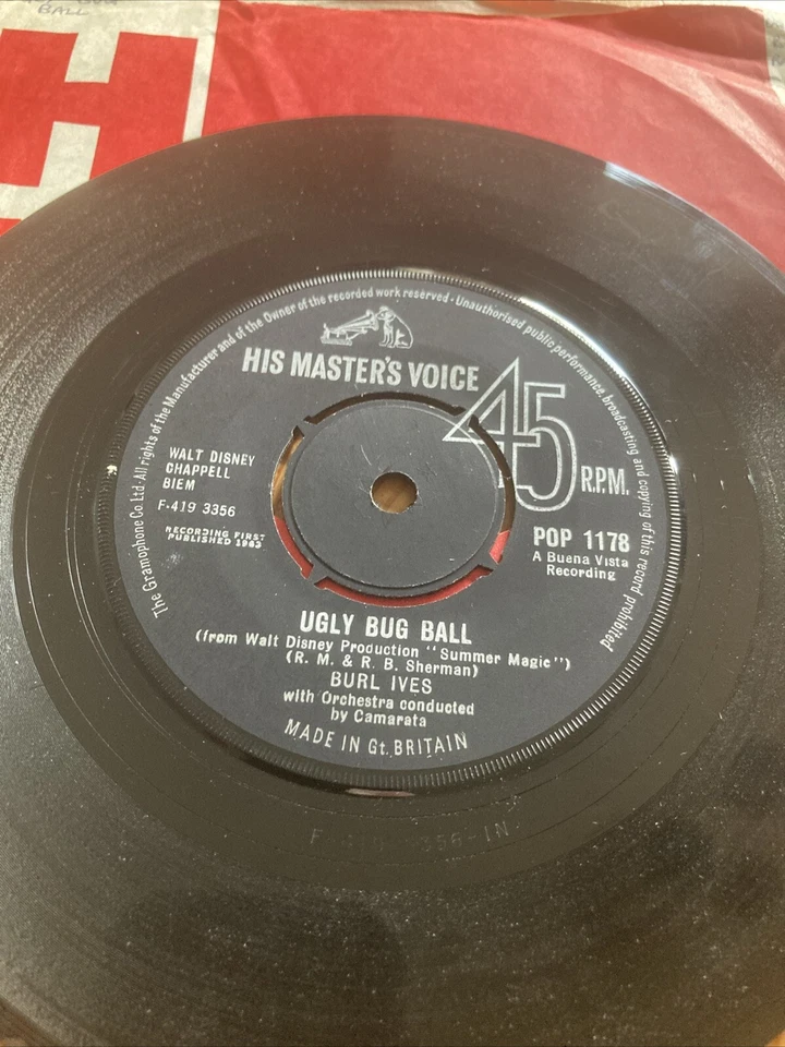 1963 BURL IVES 7" 45 - UGLY BUG BALL / ON THE FRONT PORCH - HMV RECORDS POP 1178 - Image 1 of 1