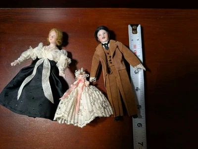 Lote de muñecas de porcelana vintage para casa de muñecas familia papá, mamá, bebé, hecho por artista, bonito  Foto 1 de 4