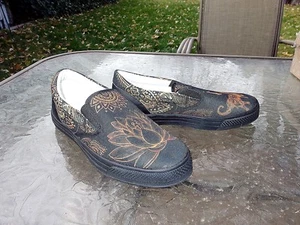 Yes We Vibe Slip on Tennis Shoes Black Gold Elephant Mandala Size 8 1/2      9   - Picture 1 of 6