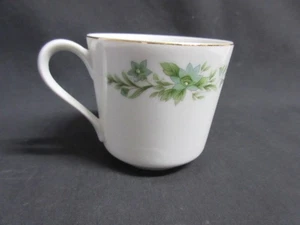 Creative Manor #9169 Garlands of Glory  Saucer, Excellent! - Picture 1 of 5