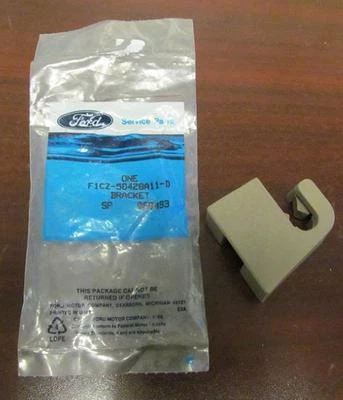 Soporte de cubierta de compartimento de equipaje tostado Ford Escort 1991-93 NOS Foto 1 de 4