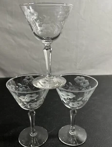 LIBBEY -Glenmore- Etched Champagne / Tall Sherbet Glasses Set of 3. VGC - Picture 1 of 9