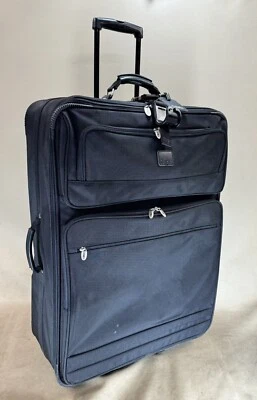 Used Dakota by Tumi Black 30” Upright Wheeled A Way Packing Case with Suiter - Image 1 of 4
