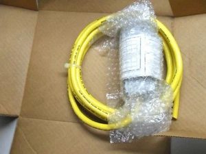 Allen-Bradley 802PR-LAAR1-12 102-132 V AC Inductive Proximity Switch - Picture 1 of 3