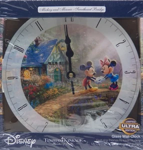 Thomas Kinkade Disney Mickey & Minnie Mouse Sweetheart Brücke Uhr Neu im Karton - Bild 1 von 1