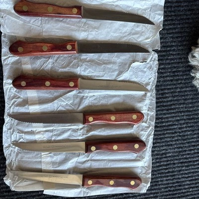 JUEGO DE 6 CUCHILLOS PARA CARNE TRAMONTINA ~ Sin manchas ~ Alto carbono ~ Brasil Foto 1 de 3