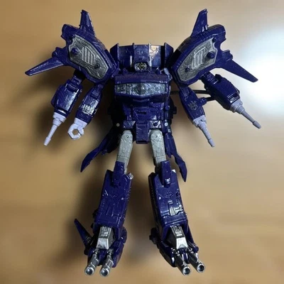 Transformers Siege Shockwave - Image 1 of 4