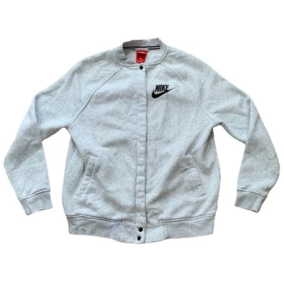 Nike Sportswear ралли Varsity Snap флисовая куртка женщин средний серый - Изображение 1 из 4