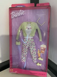 Vintage 2000 Mattel Barbie Fashion Avenue Petal Pushers #25702 Clothing Pack NEW - Picture 1 of 3