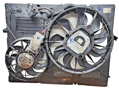 大众奥迪保时捷散热器冷却风扇电机 7L0121203G 130706809 正品原始设备制造商 — 第 1/4 张图片