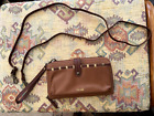 The Sak Leather Ladies Wallet And Phone Holder USED 