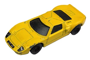 Matchbox 2015 MBX Adventure City • Ford GT40 • Yellow 1:64 Diecast Car - Picture 1 of 3