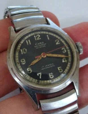 RELOJ PULSERA SUIZO VINTAGE ESKA WII ERA MILITAR CUERDA MANUAL PARA HOMBRE FUNCIONANDO  Foto 1 de 4