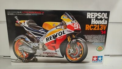 Honda Repsol RC213V Moto Gp Marc Marquez Modell Tamiya 14130 Kit 1-12 - Bild 1 von 3