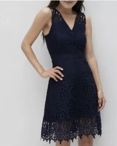 Banana Republic Sleeveless Navy Blue Lace Dress Size 4P - Picture 1 of 7