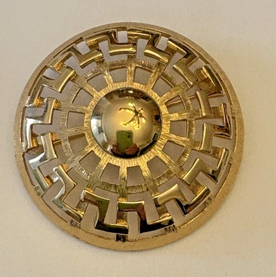 Broche llave griega vintage estampado Monet tono dorado Sunburst Foto 1 de 2