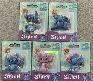 Disney Stitch Mini Figuren 5er Set von Just Play 2024 - Bonus Holo Karten - NEU - Bild 1 von 7