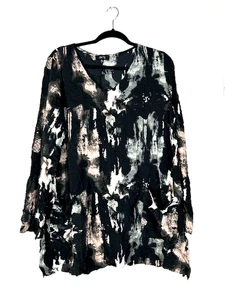 Comfy USA Black Crinkle Pullover V-Neck Tunic Blouse Top Womens sz L Pockets EUC - Picture 1 of 6
