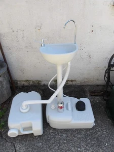 Fregadero de lavado de manos portátil CHH, tanque de agua y tanque de aguas residuales - poco uso - Imagen 1 de 16