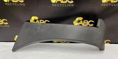 2003-2006 Chevy Avalanche Fender Moulding Cladding Left LH AVALANCHE 1500 OEM - Image 1 of 4