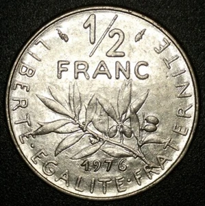 🇫🇷 1979 RARE 1/2 FRANC FRENCH COIN – HISTORIC COLLECTIBLE – A MUST-HAVE! 🇫🇷 - Picture 1 of 2