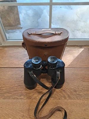 ВИНТАЖНЫЙ ВОЕННЫЙ БИНОКЛЬ M-17 7X50 СО СЛОМАННЫМ КОЖАНЫМ ЧЕХЛОМ 1942 FJA K55 - Изображение 1 из 4