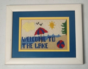 Welcome Needlepoint Appeso da Parete con Cornice Spiaggia Tropicale 9,75" X 7,75" - Foto 1 di 7