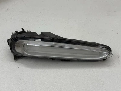 BMW i3 Front Turn Indicator 2020 Right Side 7471838 - Image 1 of 3