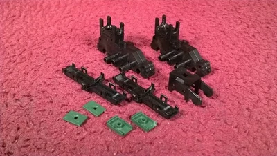 HO ATLAS RS-1 DIESEL SWITCHER LOCOMOTIVE - POWER TRUCK FRAMES - GOOD GEARS - Image 1 of 3