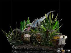SEALED Jurassic World Fallen Kingdom Blue 1:10 Deluxe Statue Iron Studios