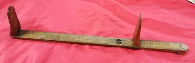 C1T1 Ancien pédimètre de cordonnier en bois outils de métier mesure pointure - Photo 1/4