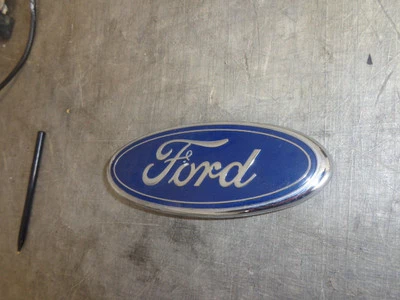 Emblema parachoques delantero ford freestar 04 05 06 07  Foto 1 de 3