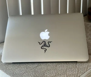 MacBook pro Laptop retina 13-inch mid 2014 256SSD 8gb Ram - Picture 1 of 14