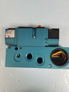 MAC 82A-FC-BKA-TM-DDAP-1DA Pneumatic Valve - Picture 1 of 9