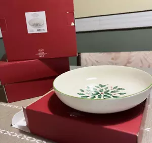 Set of 4 Lenox Holiday Christmas Holly Berry Pasta or Serving Bowls - Picture 1 of 4