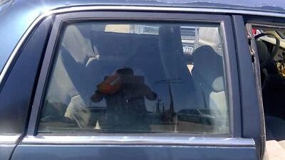 Buick Century 1989-1996 pasajero ventana trasera derecha puerta vidrio parte trasera OEM Foto 1 de 4