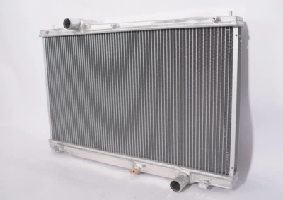 Radiador de aluminio para Lexus: 2006 GS300 / 2007-2011 GS350 / 2007 GS450h DPI 2782 Foto 1 de 4