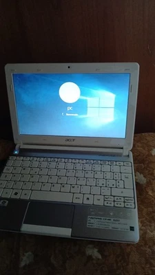 Netbook Aspire One D257 Completo Con Alimentazione E Borsa - Immagine 1 di 4