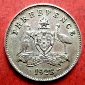 1928 AUSTRALIAN THREEPENCE COIN - 0.925 SILVER - # 127/9/25 - Picture 1 of 3