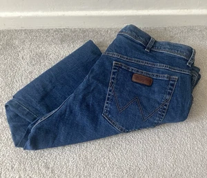 Jeans da lavoro Wrangler W44 L32 regular fit uomo blu jeans - Foto 1 di 15