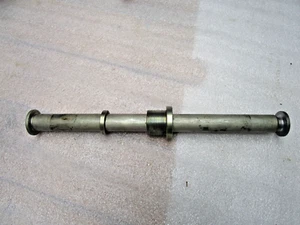 E Triumph Speed Triple 1050 Achse Schwinge Bolzen Schwingenachse Axle Steckachse - Picture 1 of 3