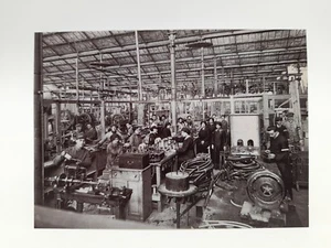 Foto Riproduzione 1914 Firenze stabilimento Officine Galileo reparto lavorazioni - Picture 1 of 1