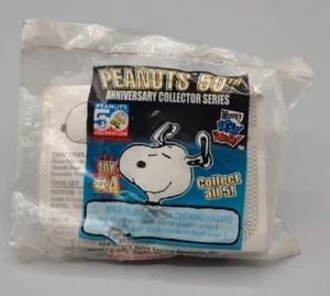 Wendy’s Snoopy Hidden Clock Key Chain  Peanuts 50 Anniversary Collection Sealed - Picture 1 of 2