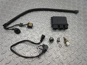 Kawasaki Ninja 650R EX650R 2007 06-08 OEM caja de fusibles pulsor velocidad sensores de temperatura del aceite - Imagen 1 de 12