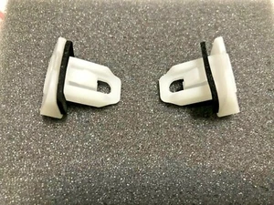 (2) 52197-30040 NEW LEXUS BUMPER SUPPORT WHITE PLASTIC CLIPS BRACKET FENDER OEM - Picture 1 of 6