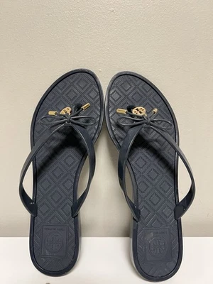 Sandalias Tory Burch para mujer con detalle de lazo de gelatina deslizables negras EE. UU. 8 Foto 1 de 4