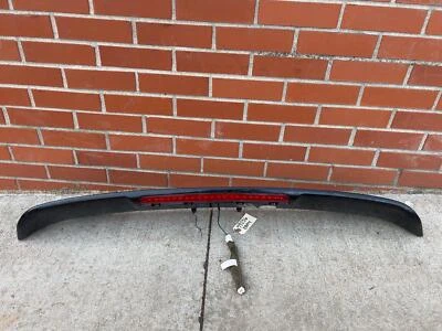 Alerón trasero KIA SPECTRA WAGON 2005-2009 con tercera lámpara de evitación de frenos negro OEM Foto 1 de 4