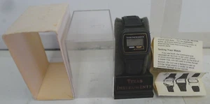Texas Instruments TI-555 LCD Watch w/Case & Instructions 1977 RARE - TESTED - Picture 1 of 17