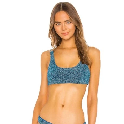 Top de bikini MIKOH Ahuna en Stargaze REVOLVE brillante pequeño desenfoque Foto 1 de 4